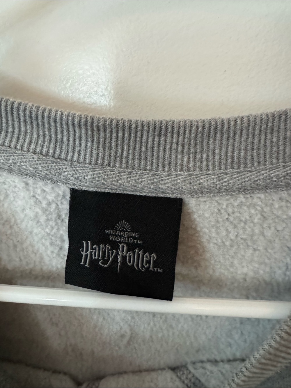 Hufflepuff Gray Crewneck Sweatshirt - Official House Logo - Picture 5 of 6